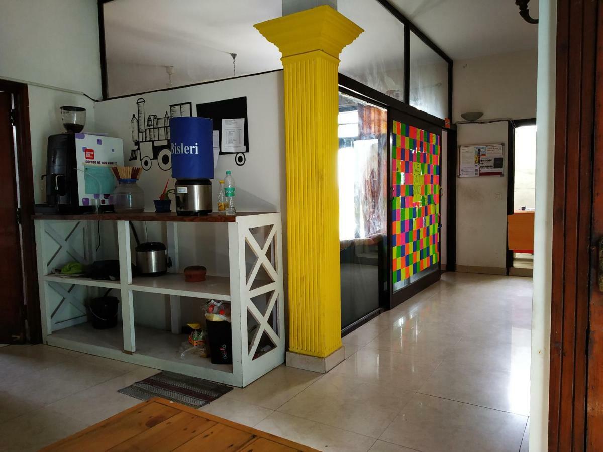 A Pousada Bunkmates Nova Deli Exterior foto